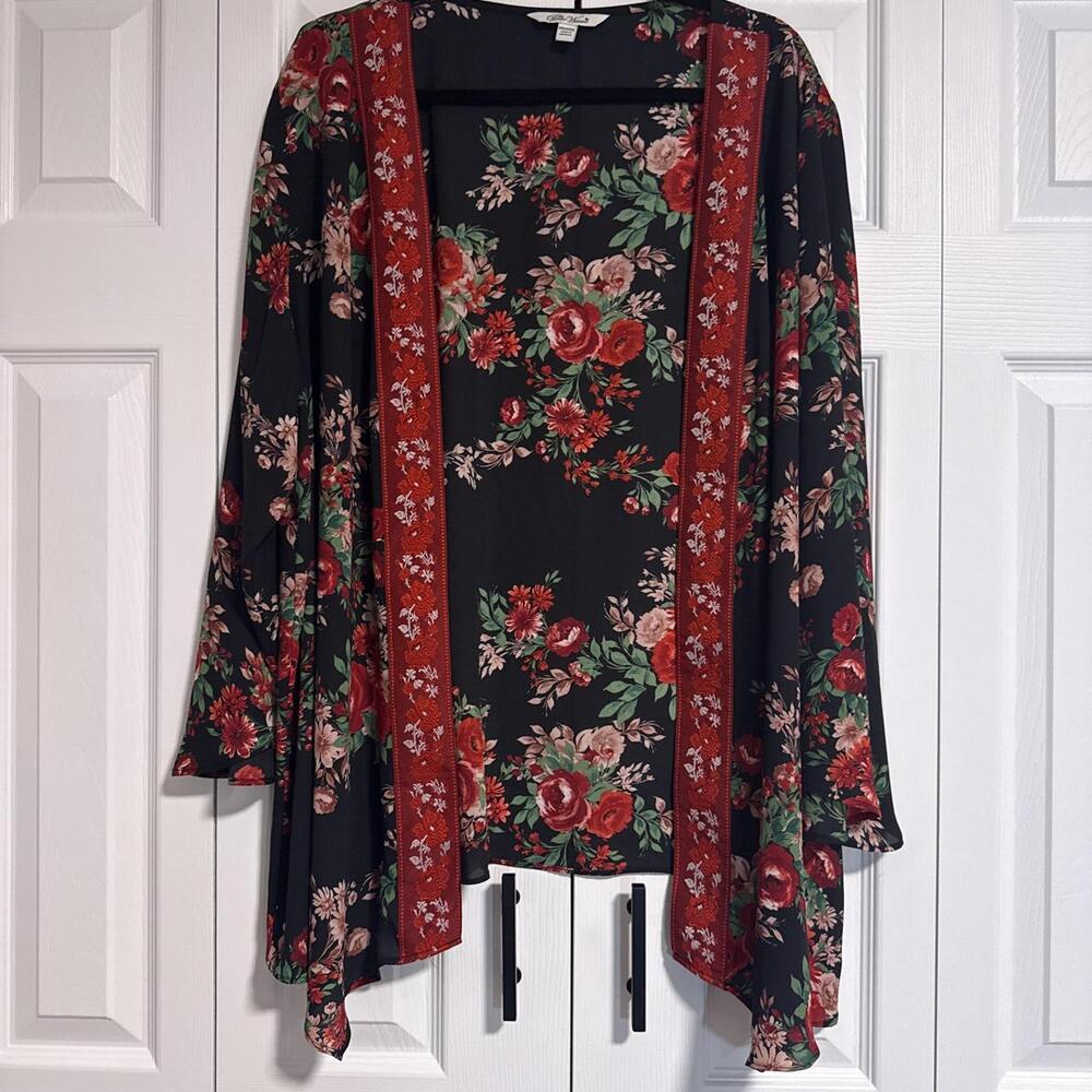The Pioneer Woman black floral blouse with red and green flowers, size XXL #pion